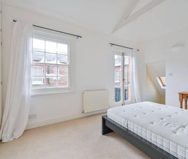 1 bedroom mews to rent - Photo 4
