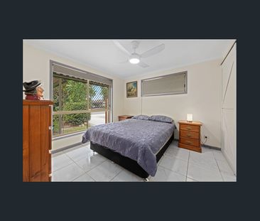 Spacious Family Home in a Great Banksia Beach Location - Photo 5