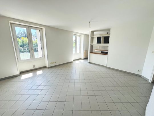 Location Appartement 3 pièces 52m² ROMANS SUR ISERE 26100 - Photo 1