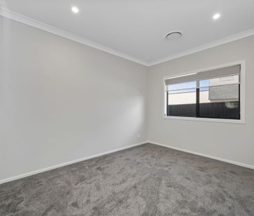 12 Courtney Street, Googong - Photo 1