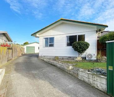 KELVIN GROVE - 3 BEDROOMS - Photo 5