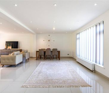 4 bedroom detached house to rent - Photo 1