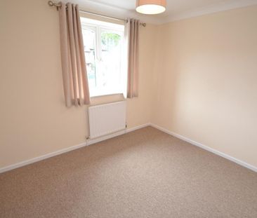 4 bedroom detached house to rent - Photo 5