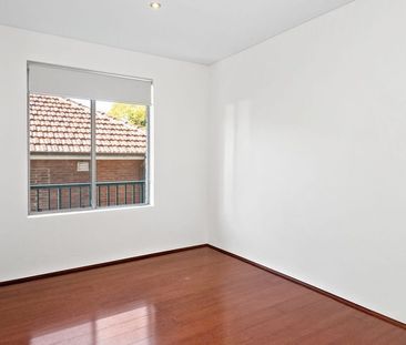 Quiet, Convenient and Full of Natural Light - Photo 5