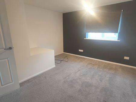 Brackenwood Crescent, Bury St. Edmunds - Photo 5