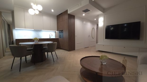 Wyjątkowy apartament w SkyGarden – pierwszy najem - Photo 1