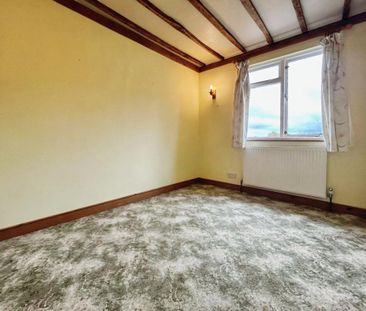 3 bedroom end of terrace house to rent - Photo 5