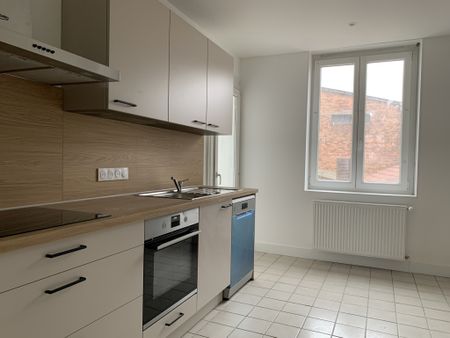 Location Appartement 4 pièces 95m² SARREGUEMINES 57200 - Photo 3