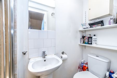 Studio Flat, Petherton Road, N5 - Photo 3