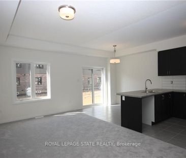 Townhouse For Lease | X8146490 - Photo 2