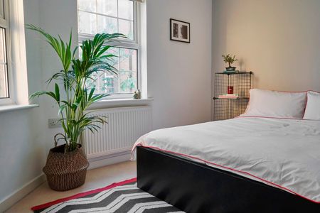 3 Bed Terraced House, Foundry Place, E1 - Photo 3