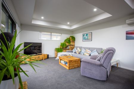 Woolston, 4 bedrooms - Photo 3