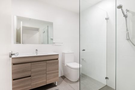 Bright & Modern | 2-Bedroom Apartment in the Heart of Dulwich Hill - Photo 3