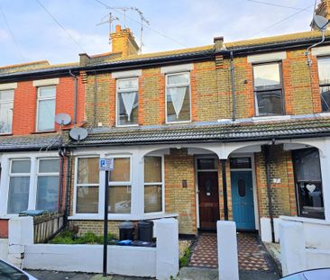 2 bedroom flat to rent - Photo 6