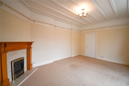 Deneshey Road, CH47 3AD, Hoylake - Photo 2