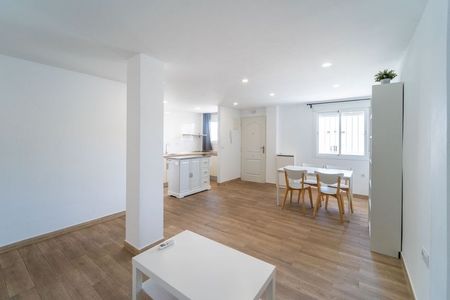 Alquiler de piso en Calle Pelayo, 2 - Photo 3