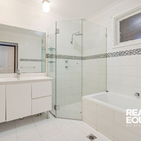 1 Harvey Avenue, Moorebank NSW 2170 - House For Rent | Domain - Photo 4
