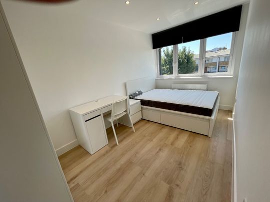 Room in a Shared Flat, Mandeville House, SE1 - Photo 1