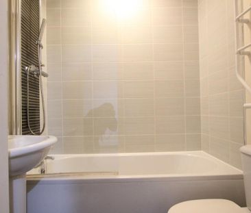 2 bedroom ground floor flat to rent - Photo 5