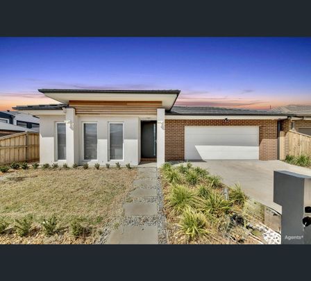 9 Nankeen Way, Tarneit, Vic 3029 - Photo 1