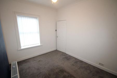 3 bedroom end of terrace house to rent - Photo 5
