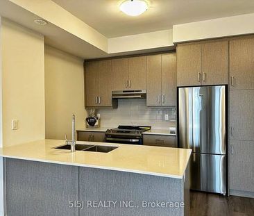 Hwy 7 & Hwy 400 Bright +Spacious 3Bdrm Twnhouse Modern Luxury Living - Photo 2