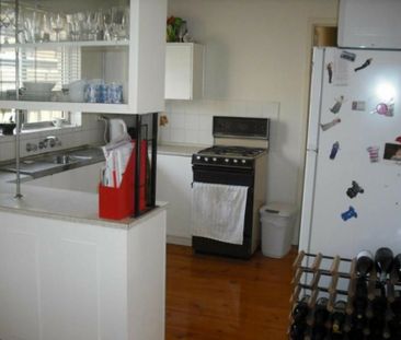 PRIME LOCATION! - Photo 4