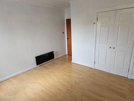 Flat E, 90 Holburn Street, AB10 6BY, Aberdeen - Photo 2