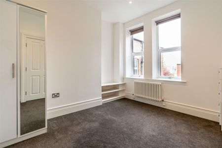 2 bed apartment to rent in West Avenue, Gosforth, NE3 - Photo 4