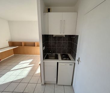 Location Appartement 1 pièce 21m² RODEZ 12000 - Photo 1