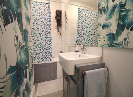 2 Bed Flat, Tisbury Road, BN3 - Photo 3