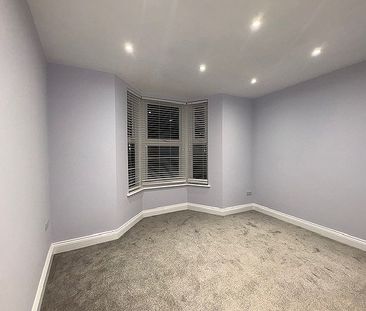 1 Bed Flat, Down, E11 - Photo 4