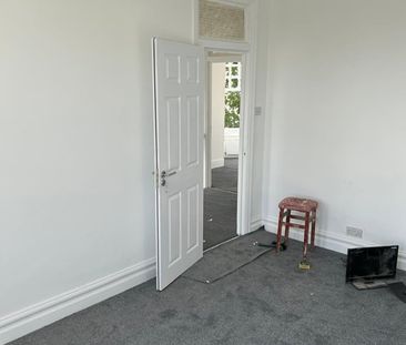 Bedsit, Hazelwood Lane, N13 - Photo 4