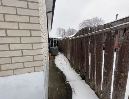 For Lease - 81 Amberjack Boulevard, Toronto, Ontario - Photo 5