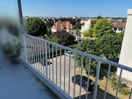 Location appartement 2 pièces, 44.20m², Noisy-le-Grand - Photo 3