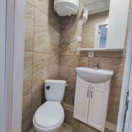 Se inchiriaza garsoniera in zona Racadau - Fotografie 3