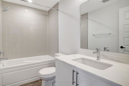 Condo Townhouse For Lease | X8135968 - Photo 3