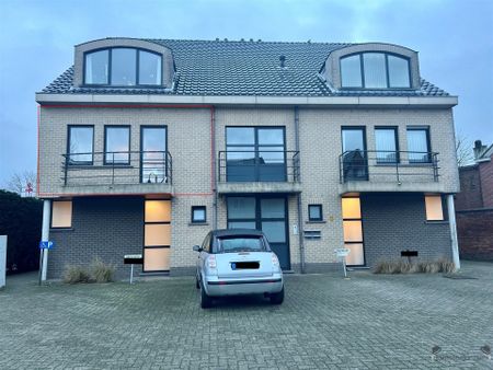 Appartement met 2 slaapkamers + onder- & bovengrondse autostaanplaats - Photo 2