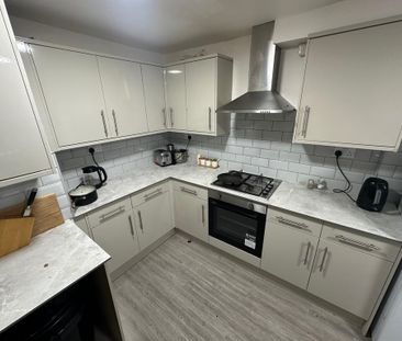 1 bedroom in a house share to rent - Photo 6