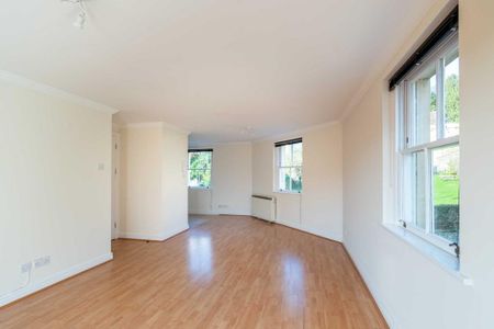 3 bedroom apartment to rent - Photo 2