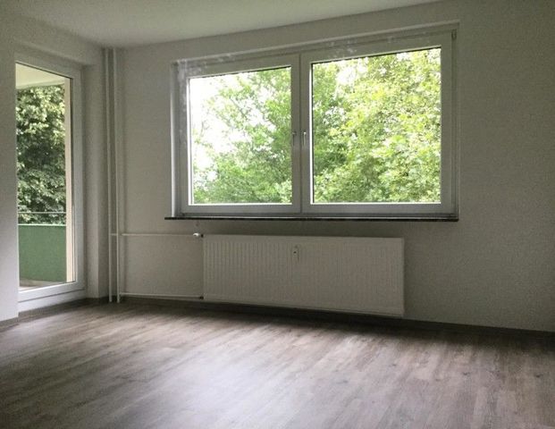 Helle 2Zimmer-Wohnung im Erdgeschoss mit bodengleicher Dusche und Balkon! - Photo 1