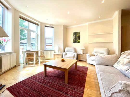 2 Bed Flat, The Hall, LS7 - Photo 1