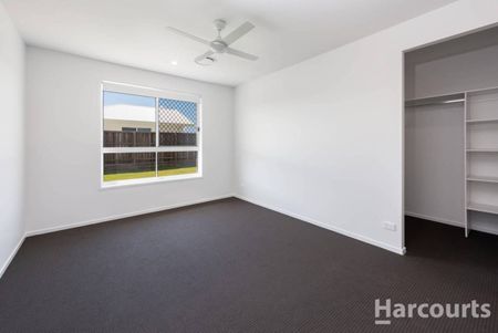 Executive Home in Popular Bargara! - Photo 3