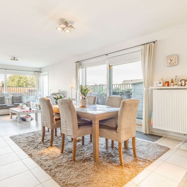 Appartement te huur in Zwevegem voor € 795 met 2 slaapkamers - Photo 1