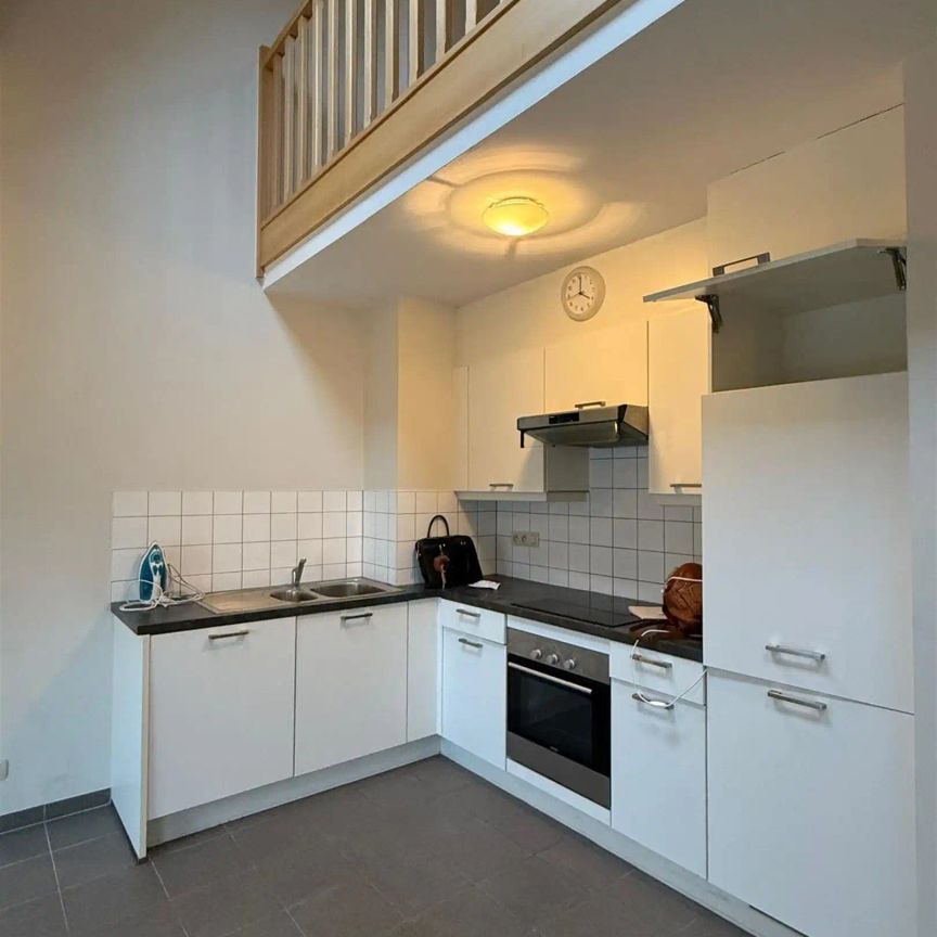 Ruim 1 slaapkamerappartement nabij centrum Aalst - Photo 1