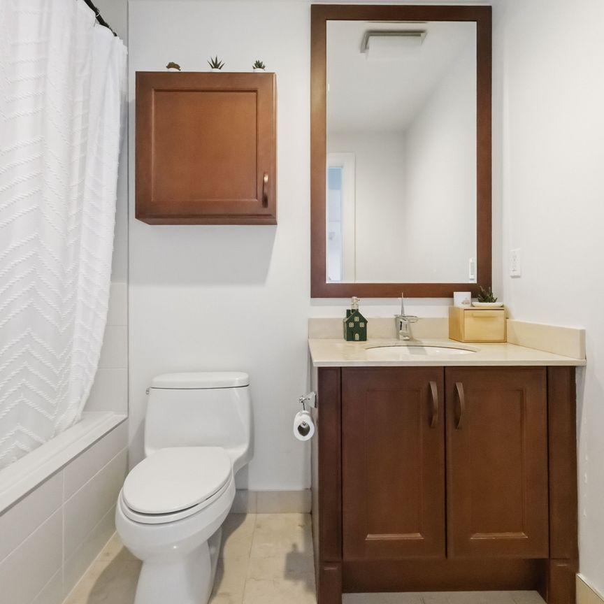 For Lease - 30 Old Mill Road Unit# 601, Toronto, Ontario - Photo 1