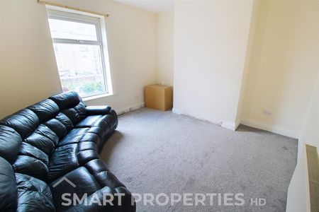 Orange Terrace, Huddersfield - Photo 4