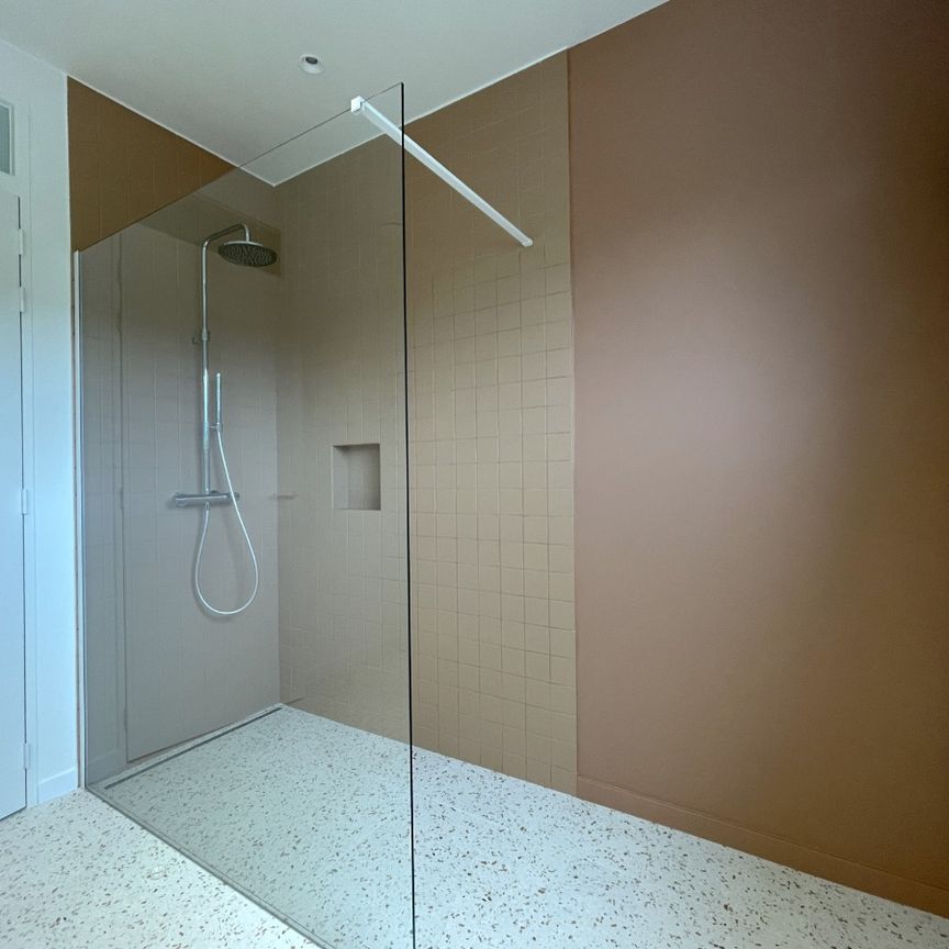 TOPPER ! STIJLVOL GERENOVEERDE VILLA TE HUUR IN KORTRIJK - Photo 1