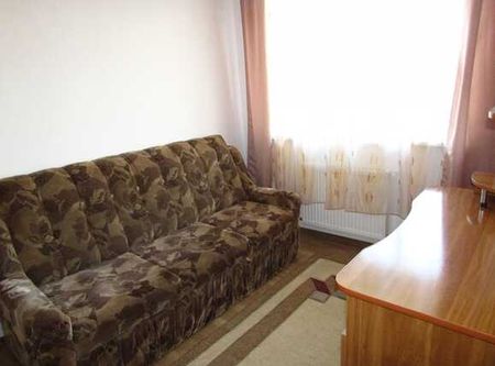 De inchiriat 2 camere, 41.5 mp! Mobilat si utilat! Zona strazii Stejarului! - Photo 2