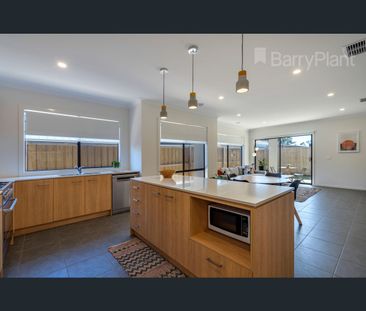 7 Portobello Way, Fraser Rise, Vic 3336 - Photo 4